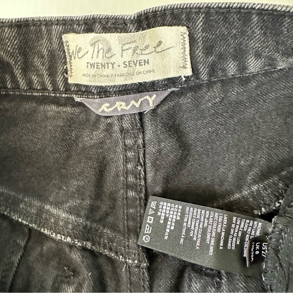 Free People We The Free Georgine Mom Jean Obsidian, 27 (CRVY) - Picture 13 of 14